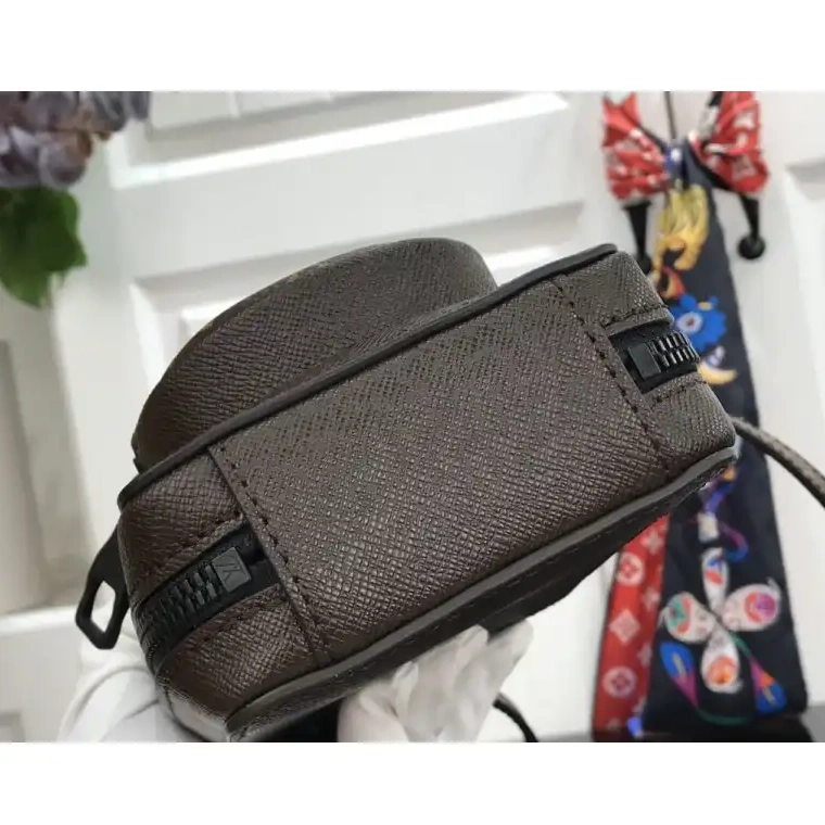 Brother Sam Yupoo 205FY0100 Bags LV 0814